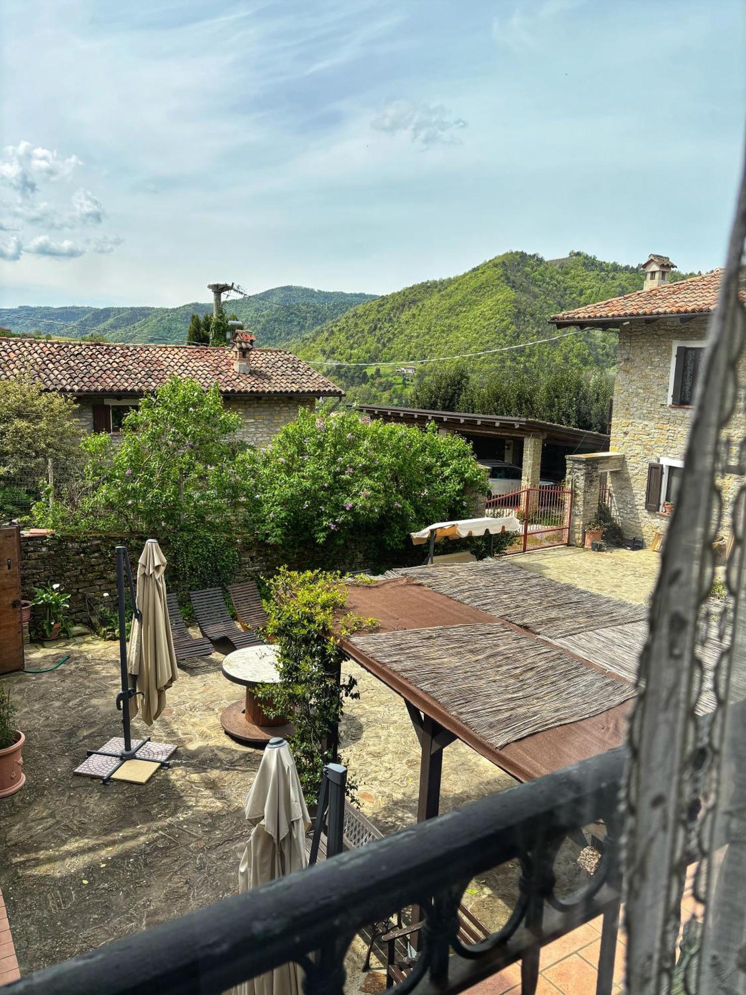 Agriturismo Tenuta San Giuseppe Cossano Belbo Exterior photo